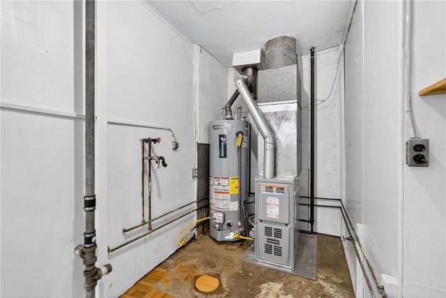 1660 The Cir, Canton Twp, PA 15301