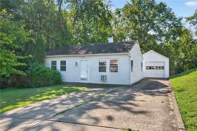 1660 The Cir, Canton Twp, PA 15301