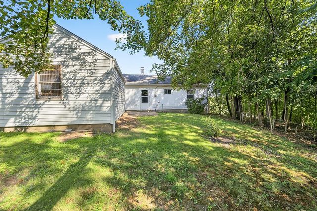 1660 The Cir, Canton Twp, PA 15301