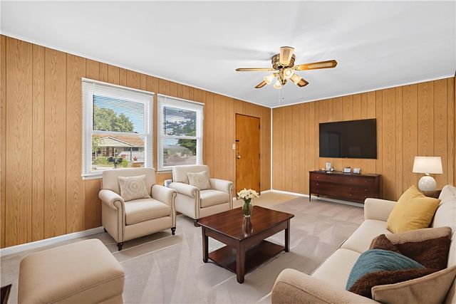 1660 The Cir, Canton Twp, PA 15301