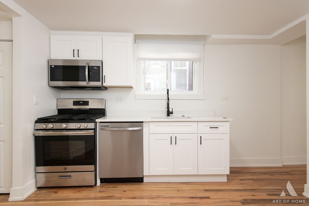 8729 S Carpenter Street, Chicago, IL 60620 — photo 5
