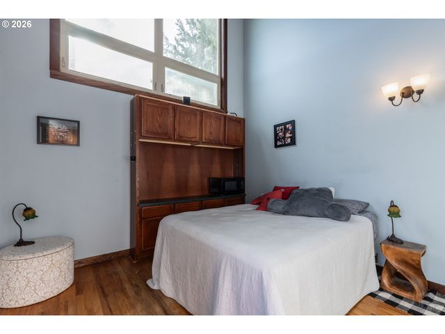 33506 RODNEY St, Warren, OR 97053