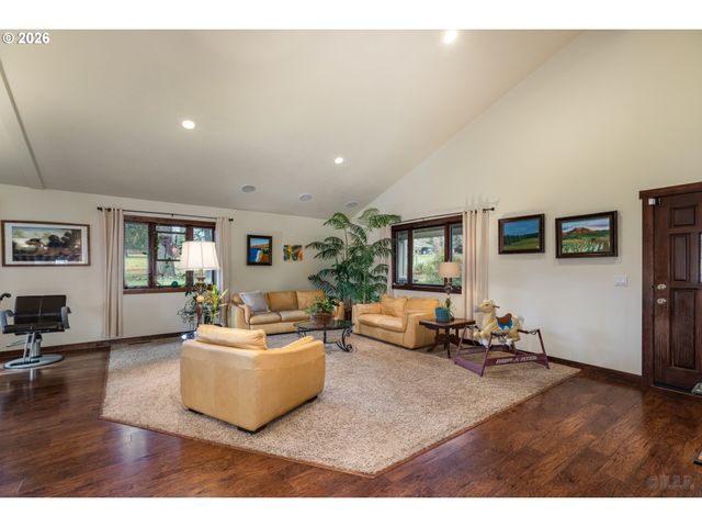 33506 RODNEY St, Warren, OR 97053