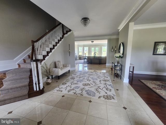 15028 MERRITT FARM LN, Leesburg, VA 20176
