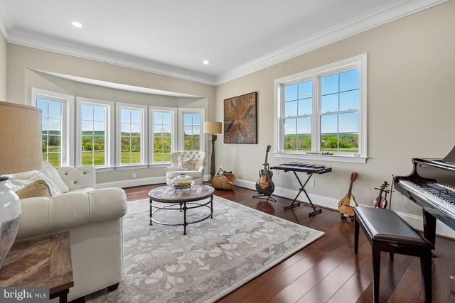 15028 MERRITT FARM LN, Leesburg, VA 20176