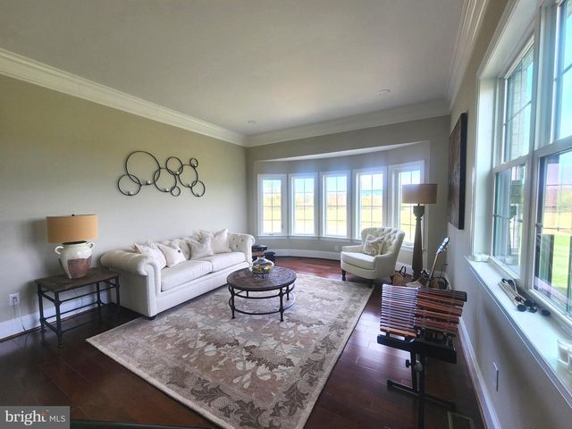 15028 MERRITT FARM LN, Leesburg, VA 20176