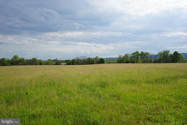 15028 MERRITT FARM LN, Leesburg, VA 20176