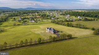 15028 MERRITT FARM LN, Leesburg, VA 20176