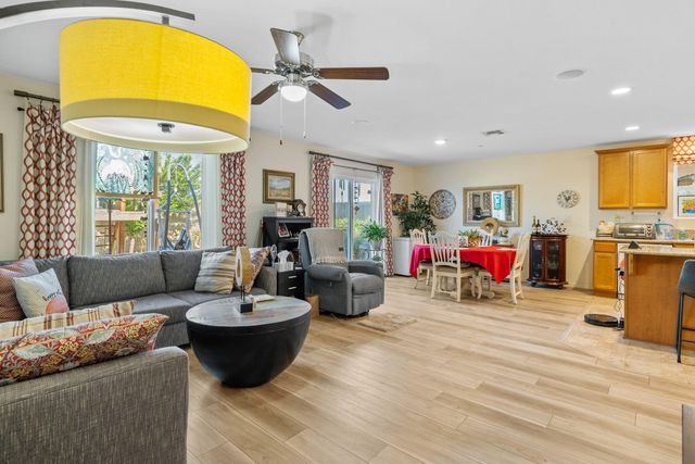 1646 N Arroyo Court, Visalia, CA 93292