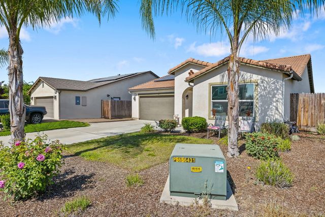 1646 N Arroyo Court, Visalia, CA 93292