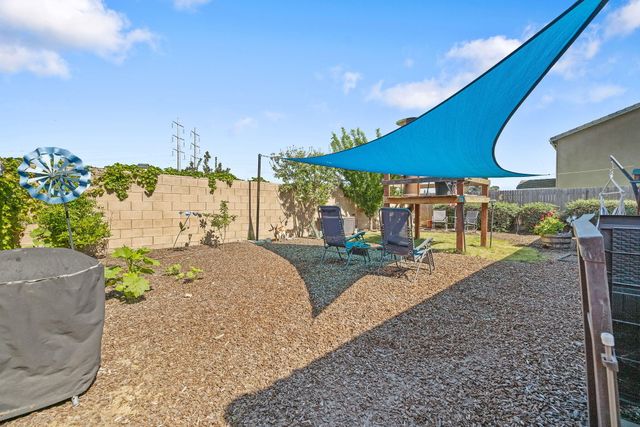 1646 N Arroyo Court, Visalia, CA 93292