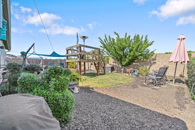 1646 N Arroyo Court, Visalia, CA 93292