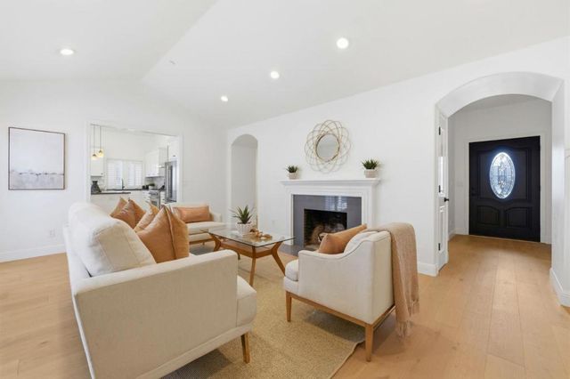 142 30th Avenue, San Mateo, CA 94403