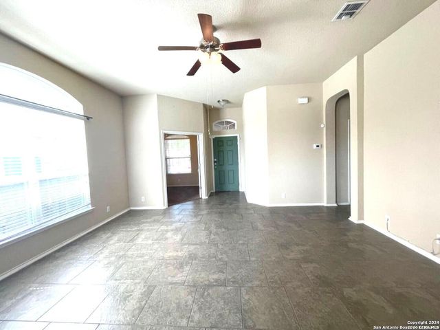 9634 Legislation, Converse, TX 78109