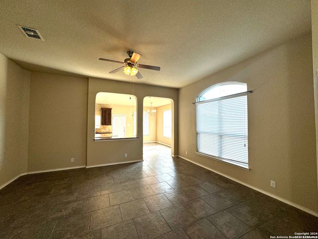 9634 Legislation, Converse, TX 78109