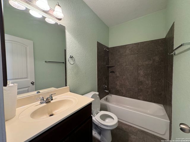 9634 Legislation, Converse, TX 78109