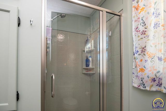 2831 SW Bingham RD, Topeka, KS 66614