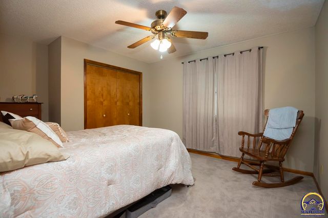 2831 SW Bingham RD, Topeka, KS 66614