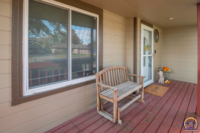 2831 SW Bingham RD, Topeka, KS 66614