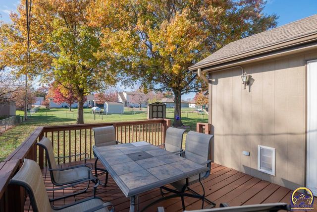 2831 SW Bingham RD, Topeka, KS 66614