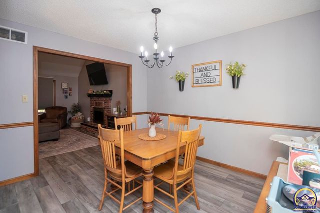 2831 SW Bingham RD, Topeka, KS 66614