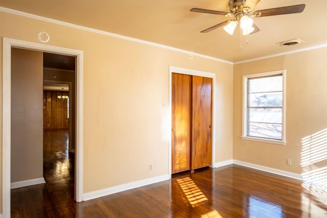 500 Avalon Drive, Gladewater, TX 75647