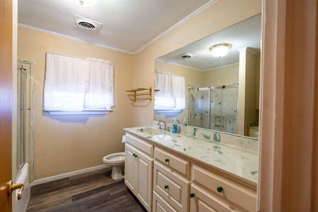 500 Avalon Drive, Gladewater, TX 75647