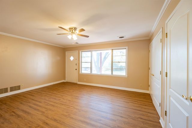 500 Avalon Drive, Gladewater, TX 75647