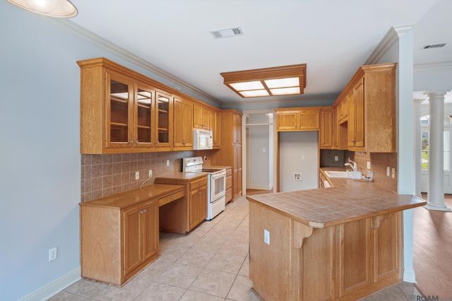 4128 Lake Pointe Ave, Zachary, LA 70791