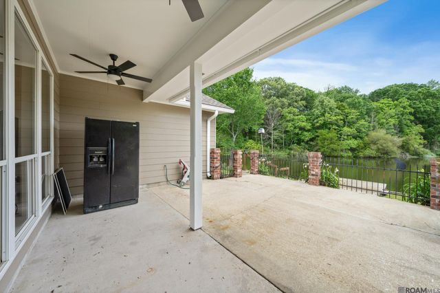 4128 Lake Pointe Ave, Zachary, LA 70791