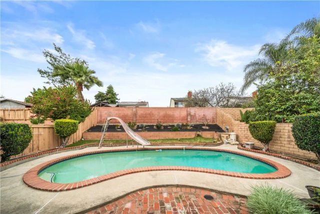 1725 Fairridge, West Covina, CA 91792