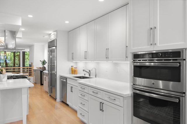 138 Stone Pine Lane, Menlo Park, CA 94025