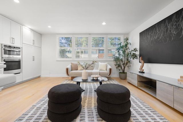 138 Stone Pine Lane, Menlo Park, CA 94025