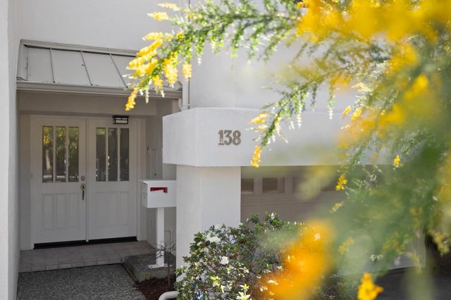 138 Stone Pine Lane, Menlo Park, CA 94025