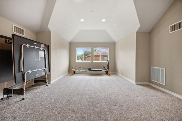 2925 Plantation DR, Round Rock, TX 78681