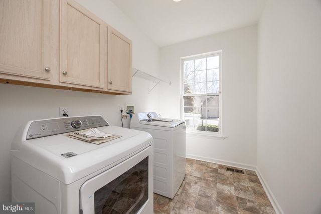 1912 PHIPPS CIR, Downingtown, PA 19335