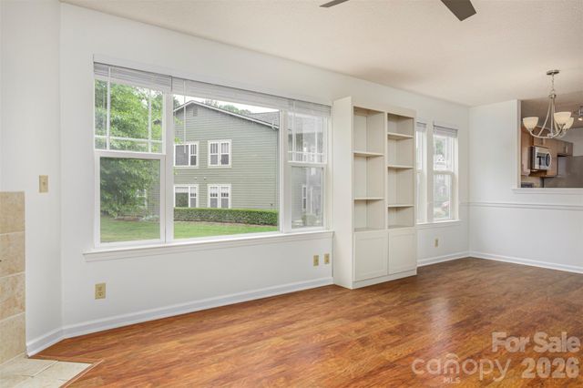 1405 Deermouse Way, Hendersonville, NC 28792