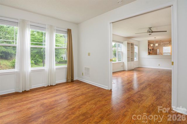 1405 Deermouse Way, Hendersonville, NC 28792
