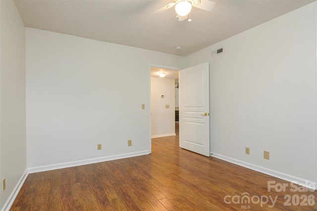 1405 Deermouse Way, Hendersonville, NC 28792