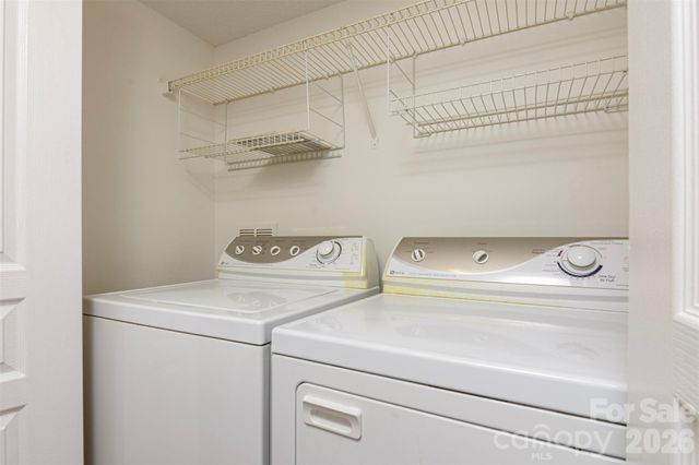 1405 Deermouse Way, Hendersonville, NC 28792