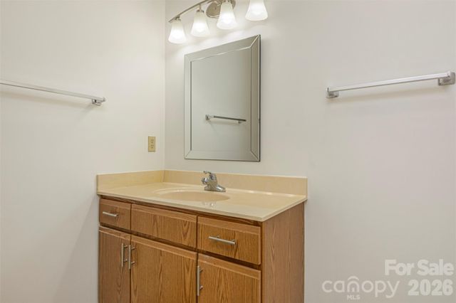 1405 Deermouse Way, Hendersonville, NC 28792