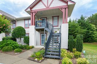 1405 Deermouse Way, Hendersonville, NC 28792