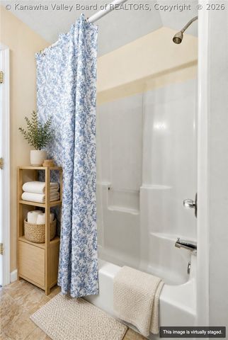 125 Graceland Circle, South Charleston, WV 25309