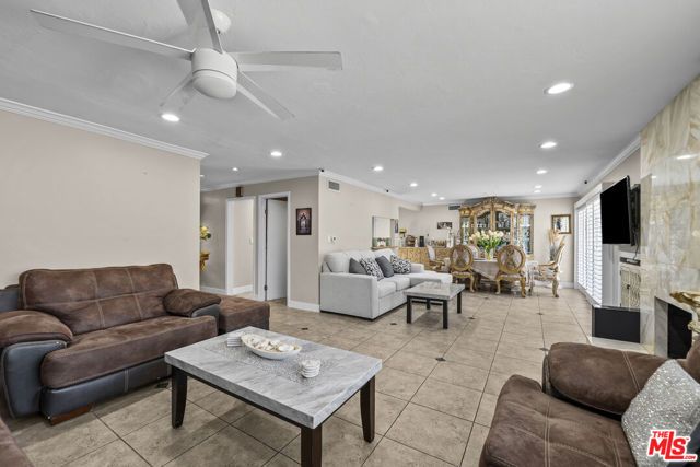 16201 Halsey Street, Los Angeles, CA 91344
