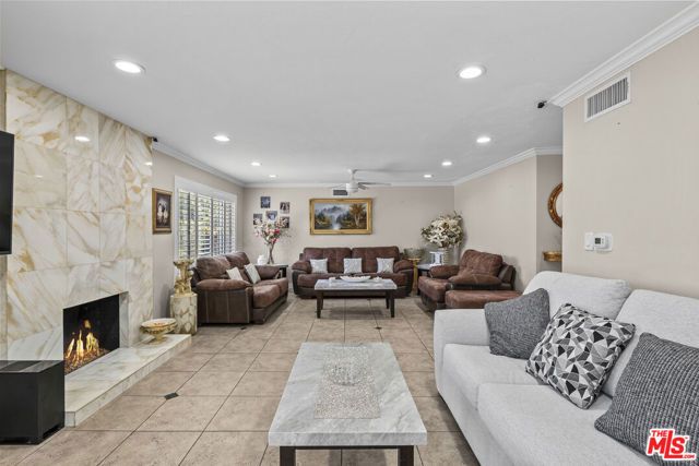 16201 Halsey Street, Los Angeles, CA 91344