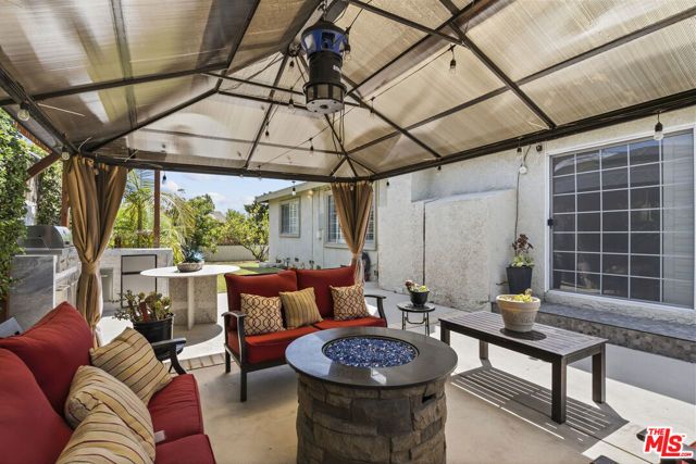 16201 Halsey Street, Los Angeles, CA 91344