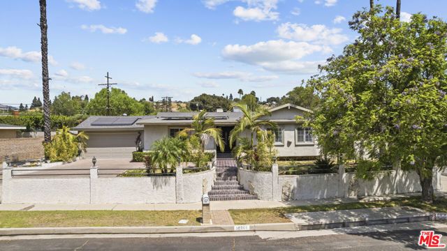 16201 Halsey Street, Los Angeles, CA 91344