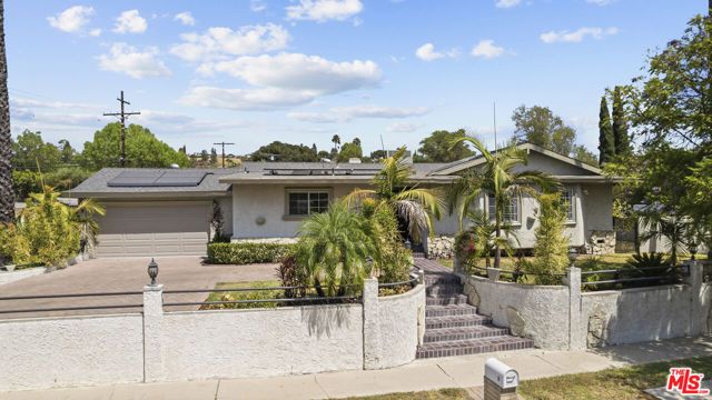 16201 Halsey Street, Los Angeles, CA 91344