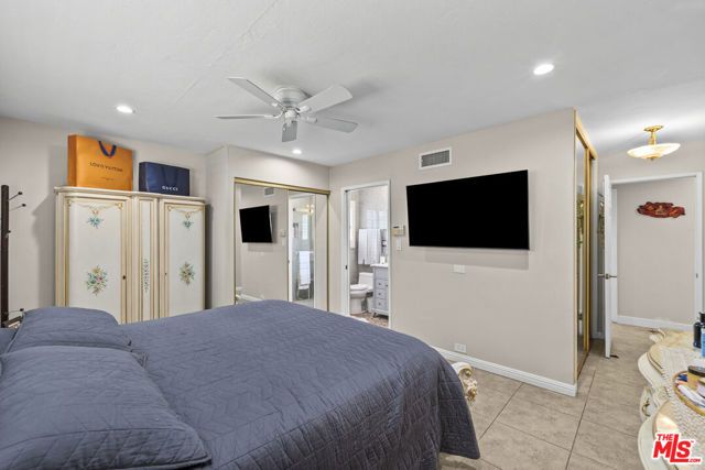 16201 Halsey Street, Los Angeles, CA 91344