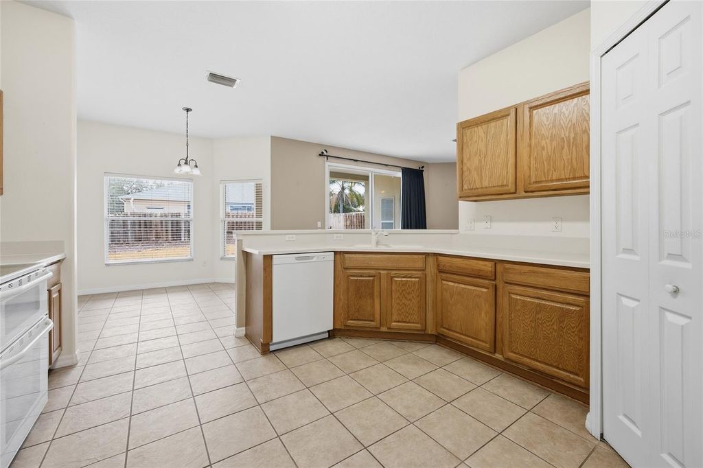 Image 11 of property listing at 2640 NE 25TH STREET, Ocala, FL 34470